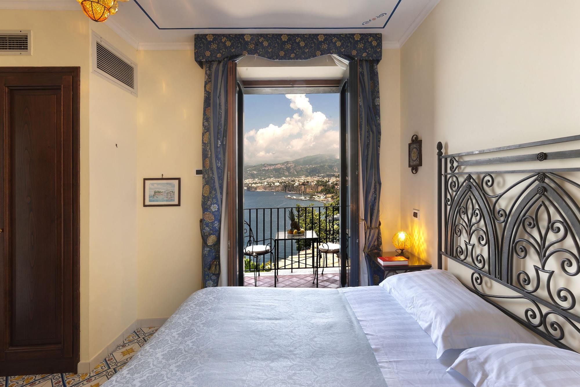 Hotel La Tonnarella Sorrento Luaran gambar