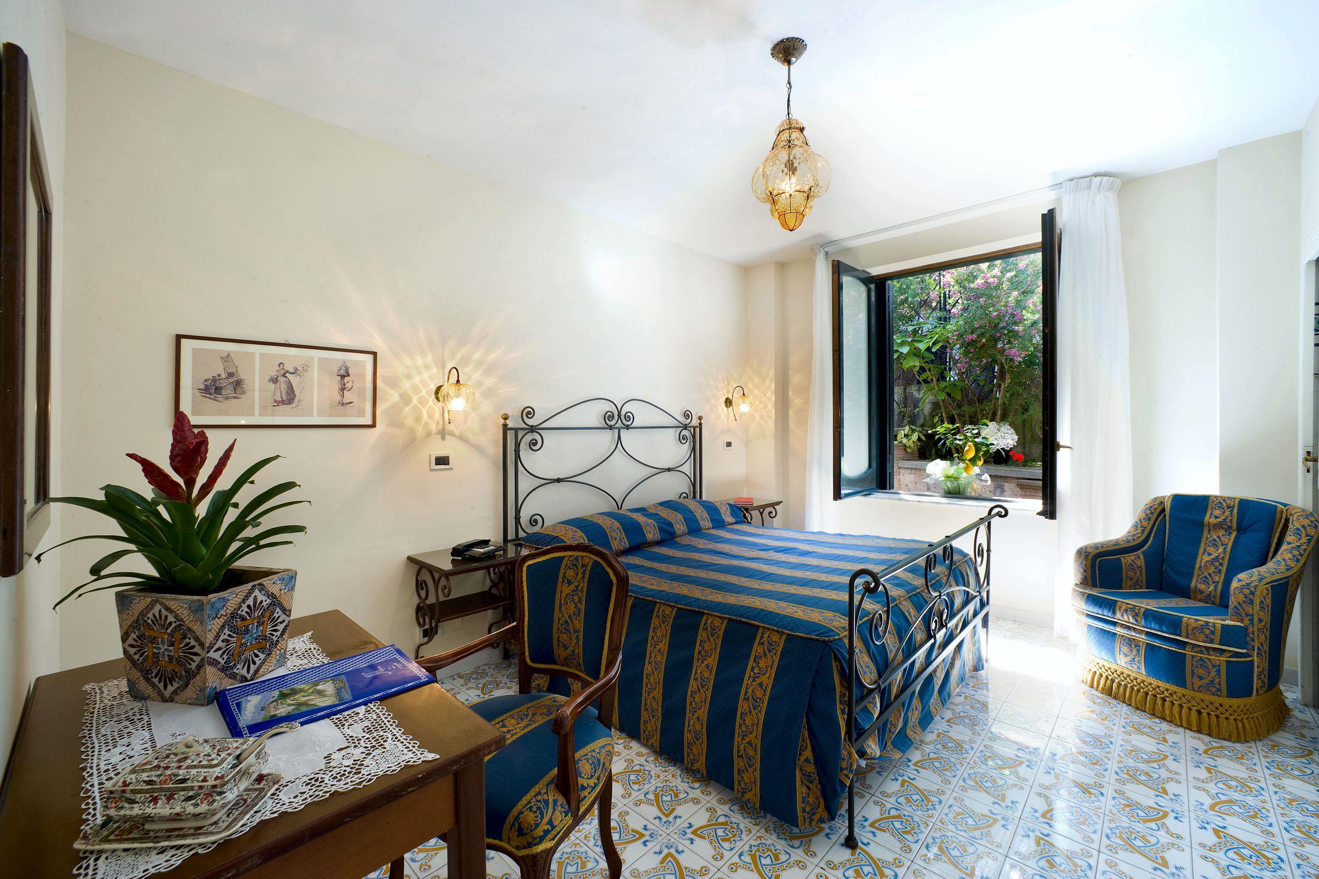 Hotel La Tonnarella Sorrento Bilik gambar