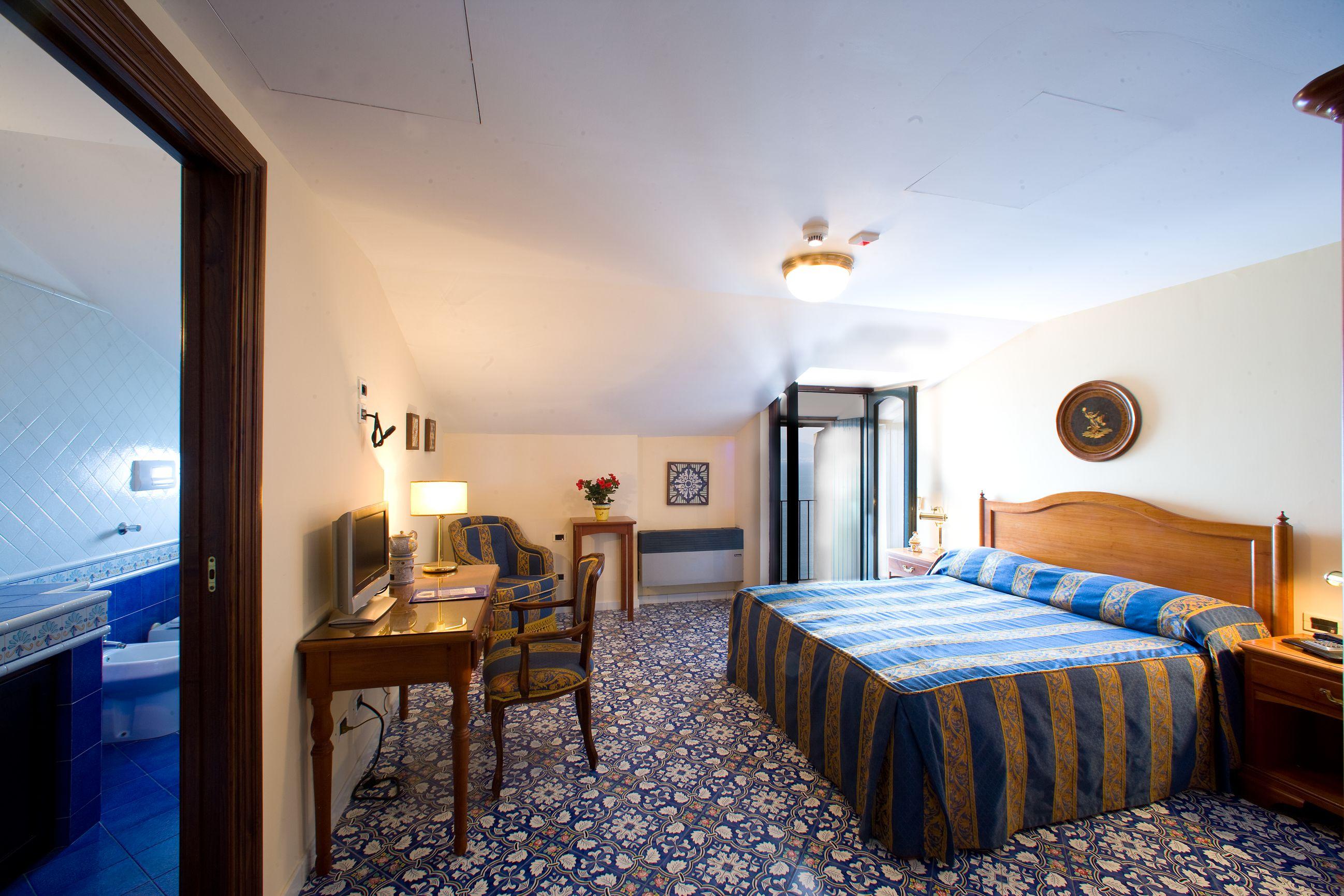 Hotel La Tonnarella Sorrento Luaran gambar