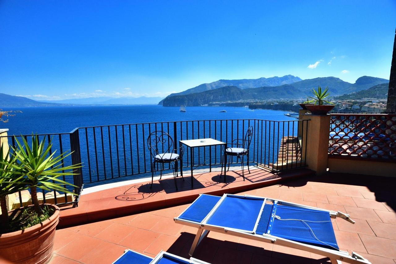 Hotel La Tonnarella Sorrento Luaran gambar